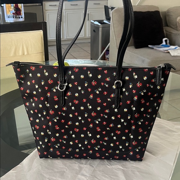 Polo Ralph Lauren Black Floral Tote - Picture 4 of 5